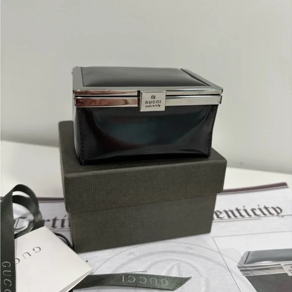 Authentic GUCCI Black patent Leather Accessory jewelry Box cards and certificate - Picture 1 of 12